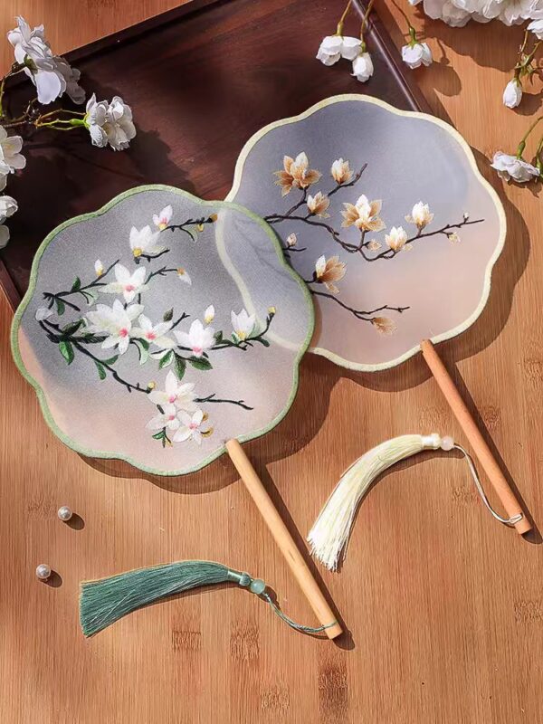 刺绣团扇古风汉服扇子